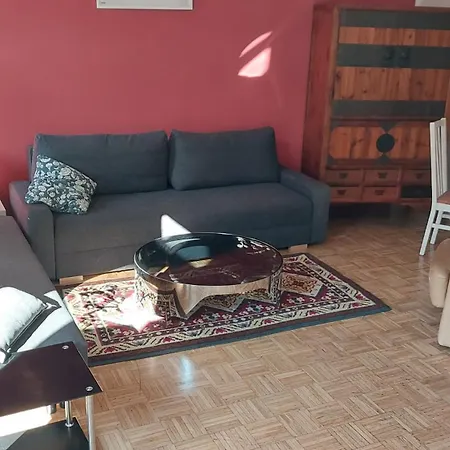 2 Zimmerwohnung Im Herzen Von *